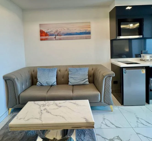 Agogo for takeover - soi LK metro